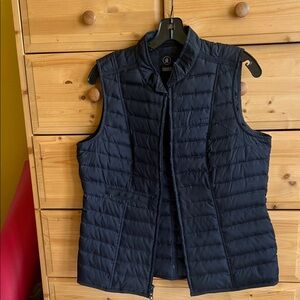 Elizabeth Roberts Navy Down Vest L NWOT